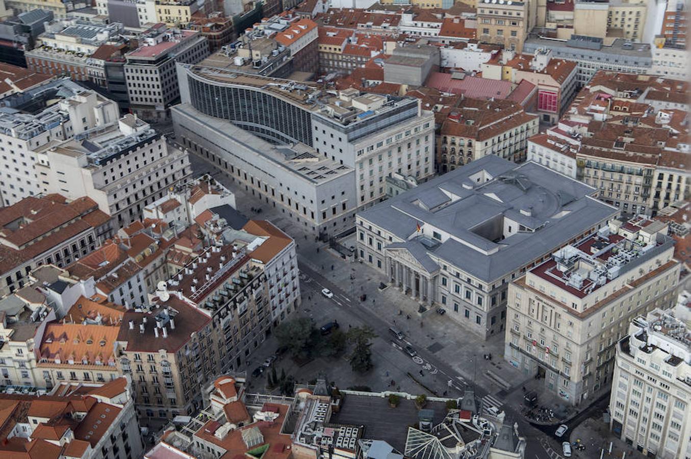 Vigilancia aérea día y noche