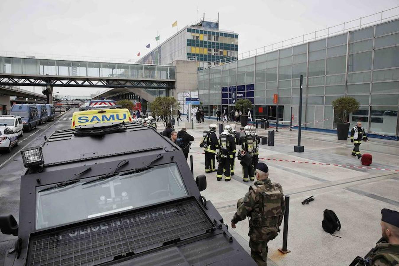 Pánico en el aeropuerto de París Orly