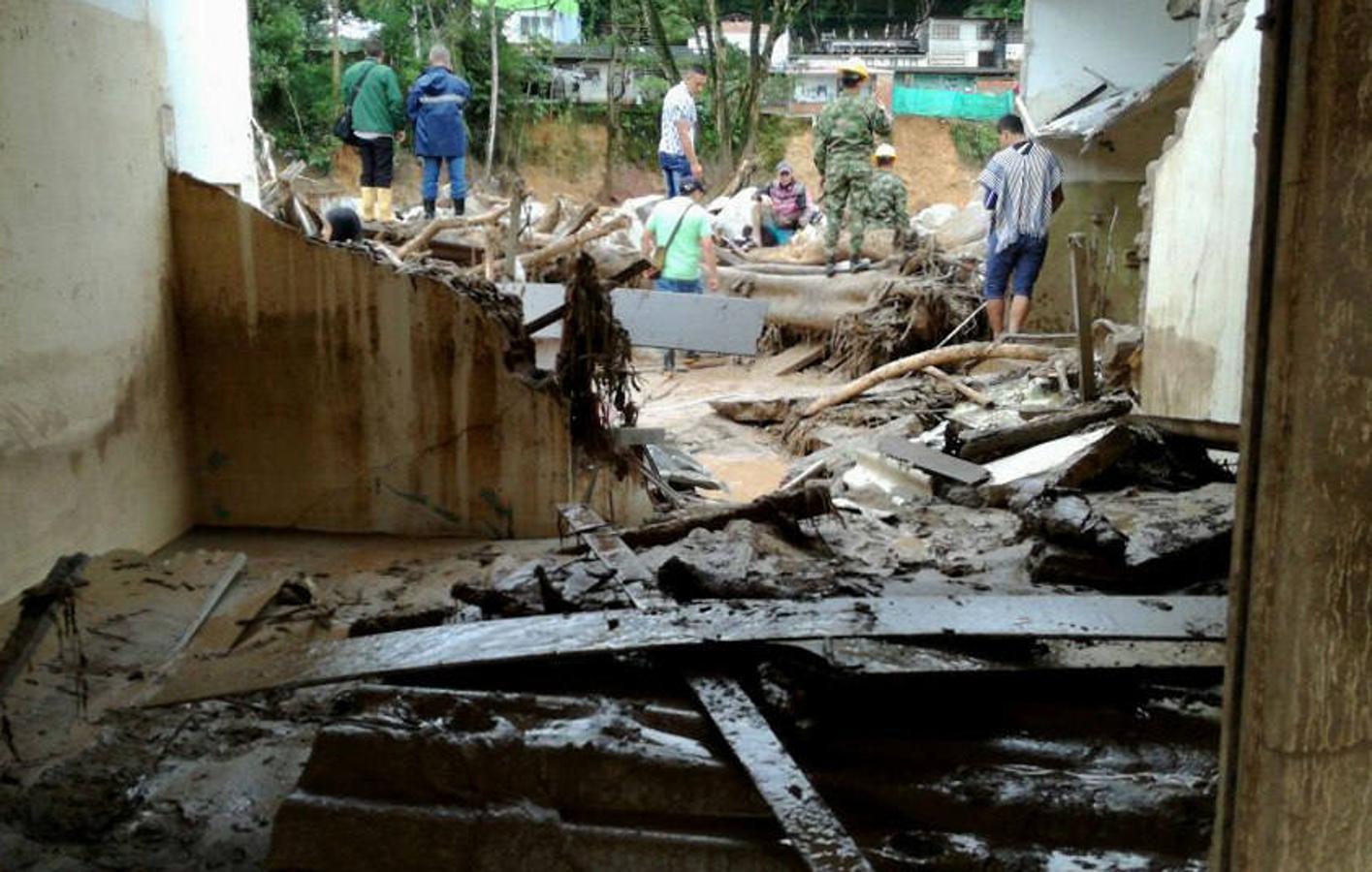 El desbordamiento de un río deja más de 150 muertos en Colombia