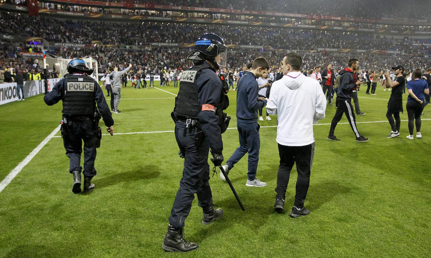 Violentos incidentes antes del Lyon-Besiktas