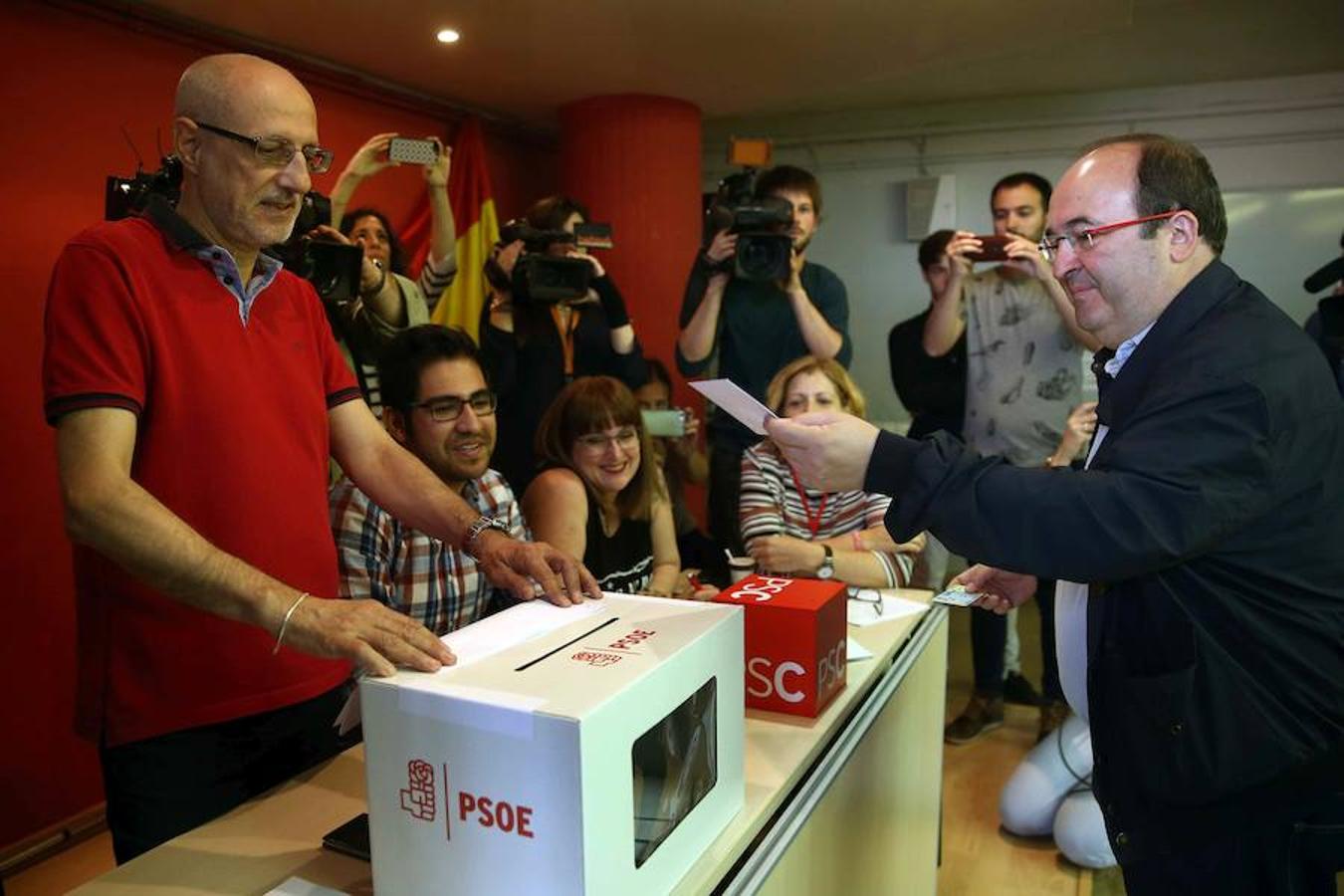 El PSOE decide su presente y su futuro