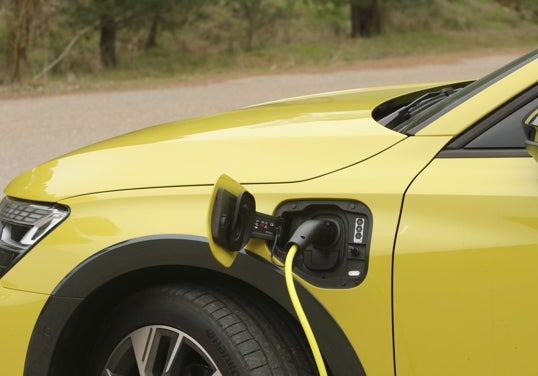 Solo se necesitan 2 horas y 30 minutos con un cargador de CA de 11 kW para pasar del 0 al 100 %