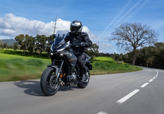 Prueba Yamaha Tracer 7 Y-AMT 2026