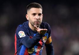 Jordi Alba celebra su gol ante el Sevilla