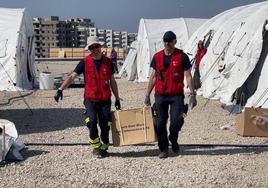 Las tiendas de campaña del hospital instalado por España están listas para atender a los pacientes