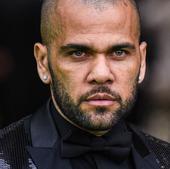 Alves cambia de versión y admite que penetró a la víctima de manera consentida