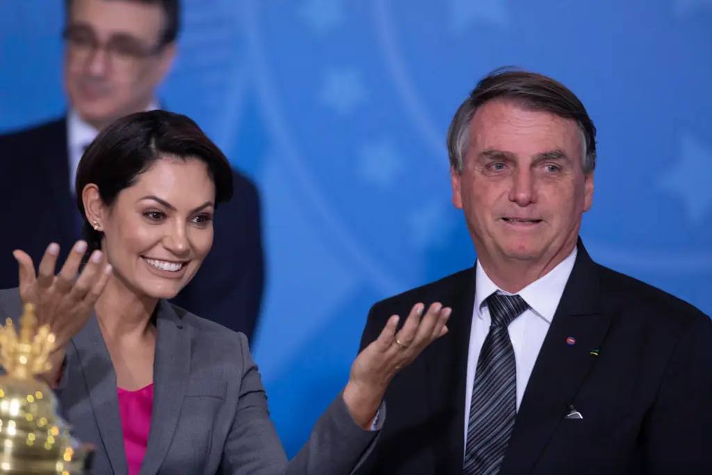 La esposa de Bolsonaro da el salto a la política