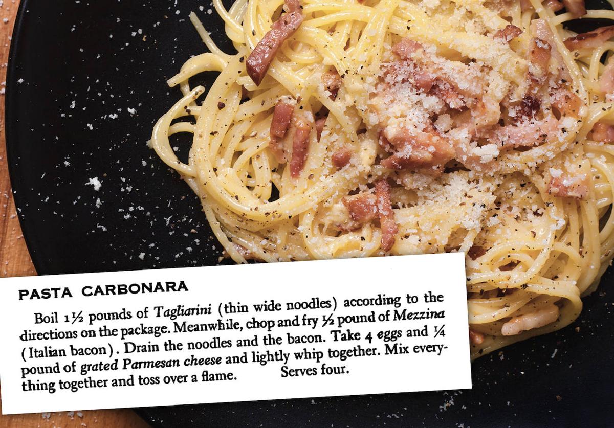 Plato de espagueti a la carbonara y receta publicada en el libro 'Vittles and Vice' de Patricia Bronté.