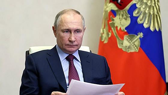 La visita sorpresa estropea el discurso de Putin a la nación
