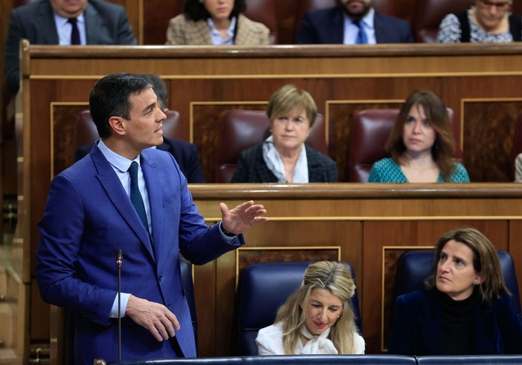 El presidente del Gobierno, Pedro Sánchez, interviene durante la sesión de control al Gobierno celebrada este miércoles en el Congreso de los Diputados.