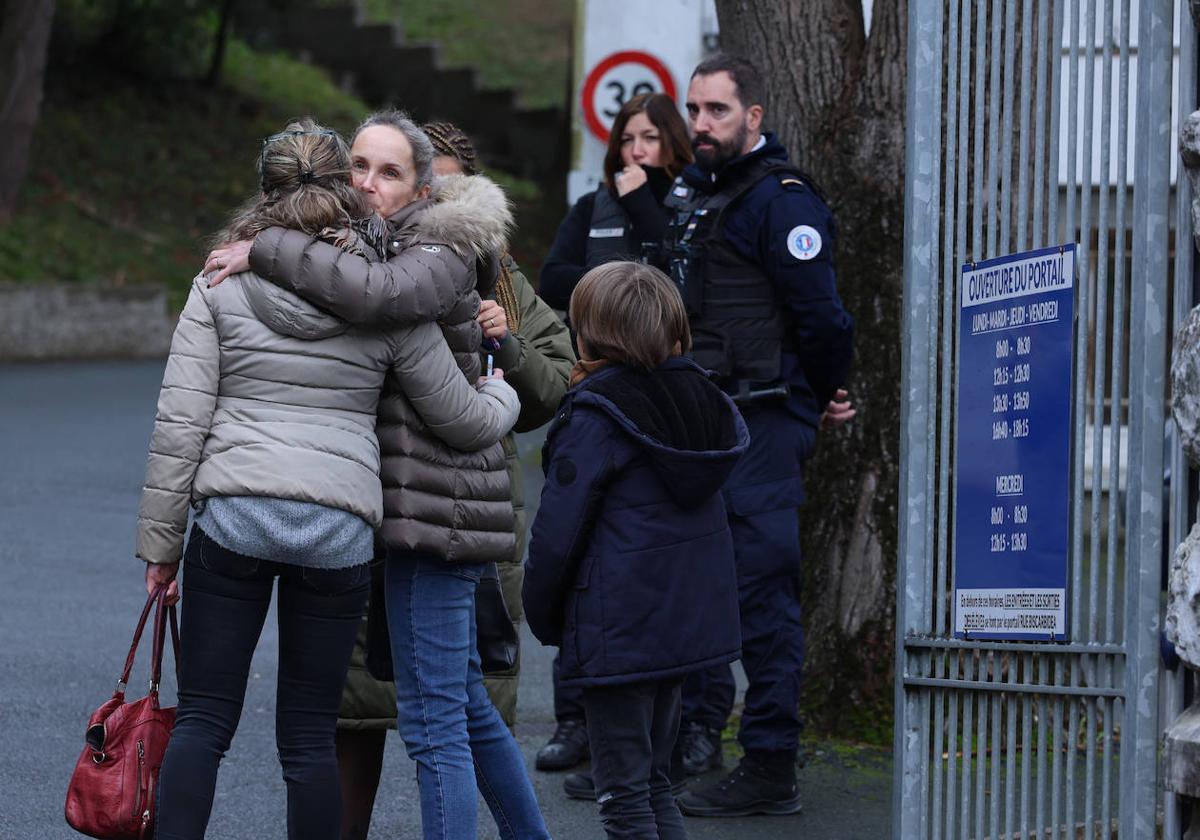 Así fue el ataque del alumno a su profesora