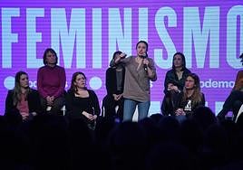 La ministra de Igualdad, Irene Montero, interviene en el encuentro feminista este sábado.