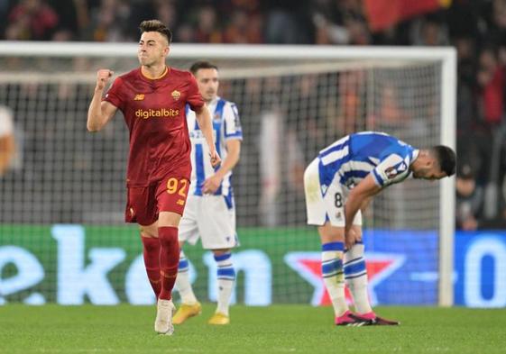 Stephan El Shaarawy celebra el primer gol de la Roma a la Real.