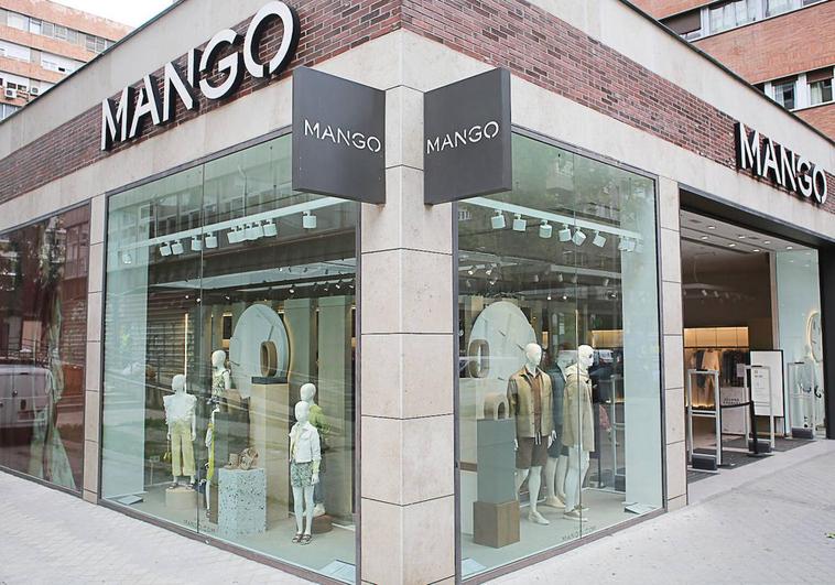 Una tienda de Mango en el centro de Madrid.