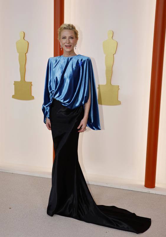 Cate Blanchett, maravillosa con un original Louis Vuitton. 