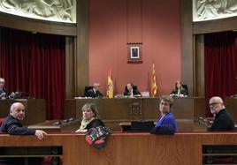 Los exmiembros de la Mesa del Parlament Anna Simó, Lluís Corominas, Ramona Barrufet y Lluís Guinó en la repetición de su juicio por presunta desobediencia en el Tribunal Superior de Justicia de Cataluña (TSJC).