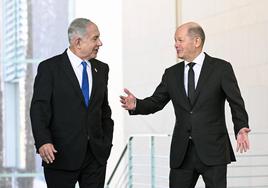 Benjamín Netanyahu, primer ministro israelí, ha visitado al canciller alemán, Olaf Scholz, por primera vez desde su reelección.