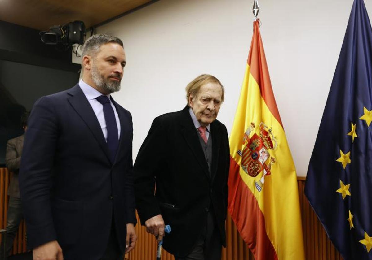 Tamames y Abascal restan importancia a las discrepancias y recalcan «coincidir en lo esencial»