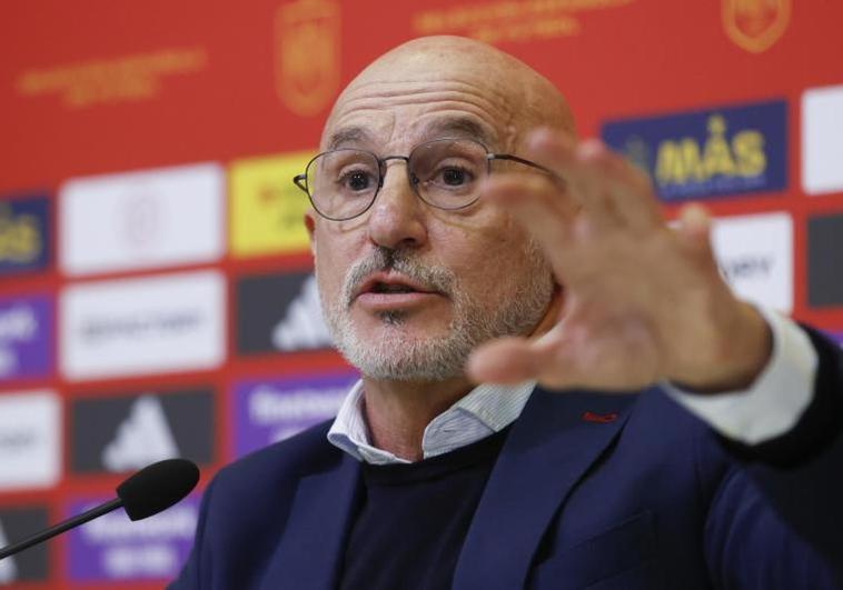 Luis de la Fuente, durante su primera rueda de prensa como seleccionador español.