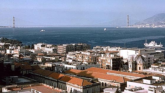 Italia relanza el proyecto de construir un puente entre Sicilia y Calabria