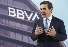 El presidente del BBVA, Carlos Torres, en la junta de accionistas en Bilbao.