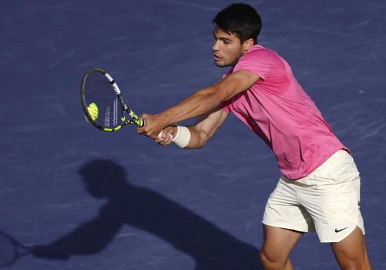 Carlos Alcaraz, durante la semifinal en Indian Wells ante el italiano Sinner.