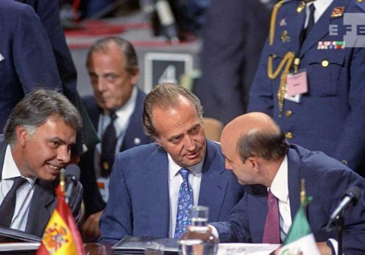 Felipe González, don Juan Carlos y Carlos Salinas de Gortari, en 1991.