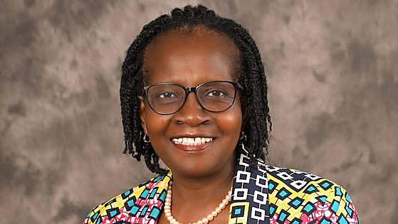 La científica keniana Florence Oloo, premio Harambee 2023