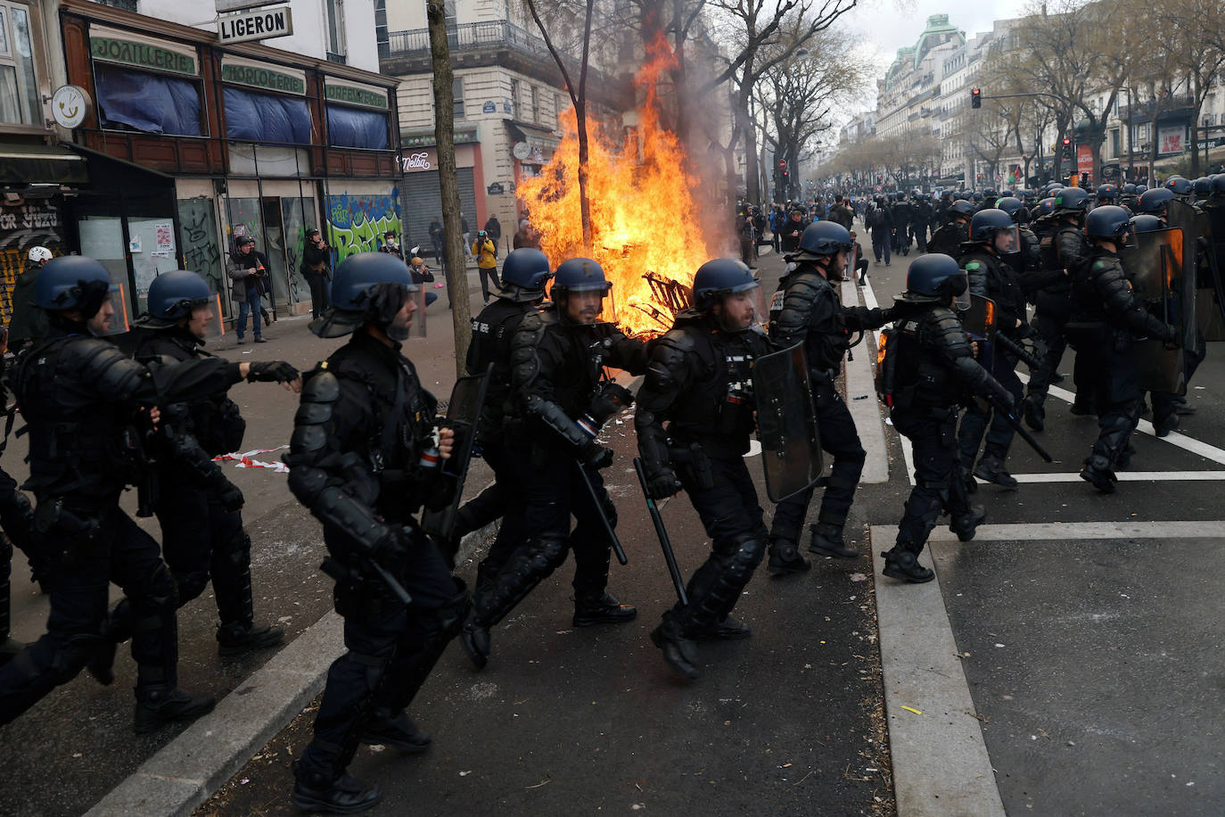 Crece la indignación en Francia por la reforma de las pensiones