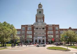 Instalaciones de una escuela de Denver, en Estados Unidos, donde un estudiante ha disparado contra dos profesores.