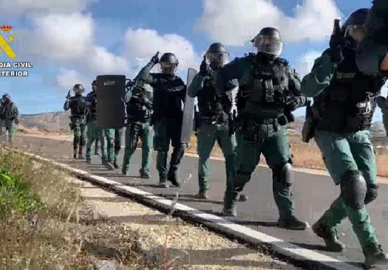 Cuatro guardias civiles resultan heridos en un tiroteo en Alicante