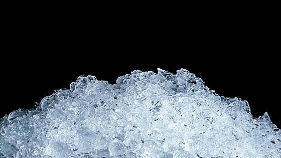 Resuelven el misterio del hielo cúbico