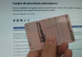 Las citas previas en la DGT son gratuitas, por lo que no es legal que particulares, locutorios o supuestos gestores intenten cobrarnos