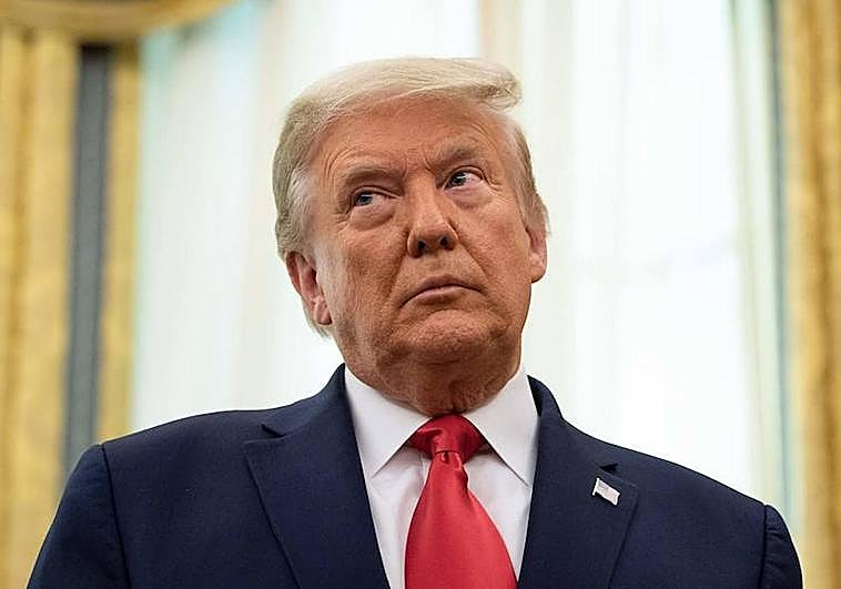 Donald Trump se dirige al público asistente al mitin que dio el pasado sábado en Waco (Texas).