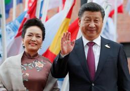 Por qué la primera dama china es más famosa que su marido: cantante de ópera, icono y general del ejército