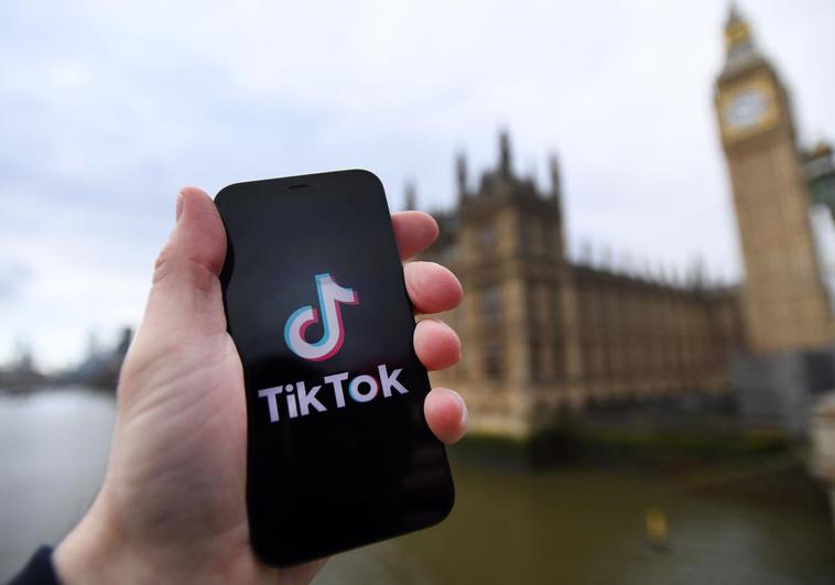TikTok, multada en Reino Unido con 14 millones por no evitar el uso en menores