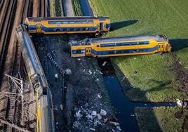 Países Bajos investiga las causas del descarrilamiento de un tren de pasajeros