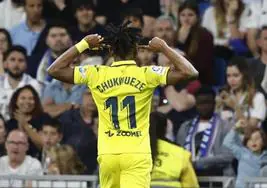 El delantero del Villarreal Samuel Chukwueze celebra tras marcar el tercer gol ante el Real Madrid
