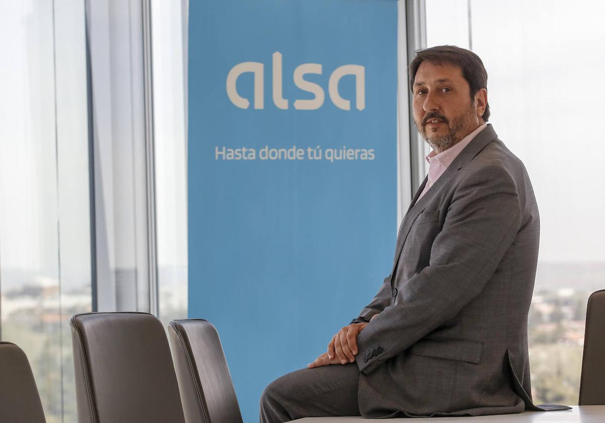 El consejero delegado de Alsa, Francisco Iglesias, en la sede de la compañía en Madrid.