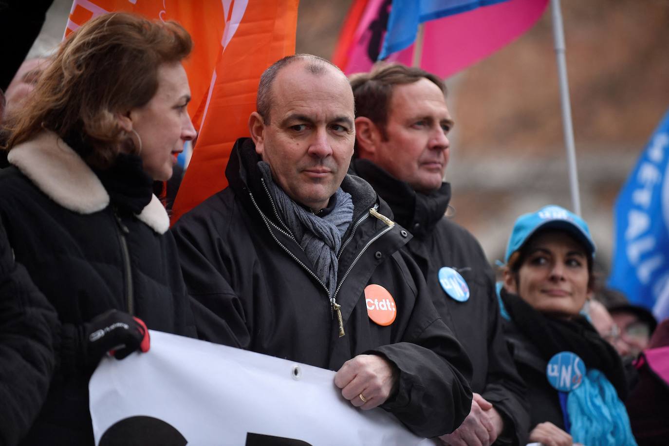 La secretaria nacional de la CFDT, Marylise Leon, y el secretario general, Laurent Berger en una de las protestas contra la reforma de las pensiones en Francia