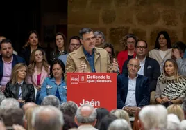 Pedro Sánchez durante su intervención este sábado en Úbeda (Jaén).