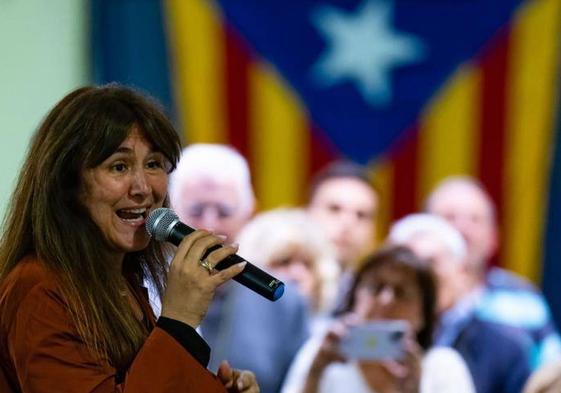 La presidenta de JxCat, Laura Borràs durante un encuentro con militantes y simpatizantes en Manresa.