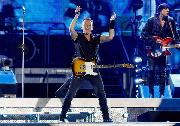 Springsteen exhibe su poderío musical en Barcelona al comienzo de su gira europea