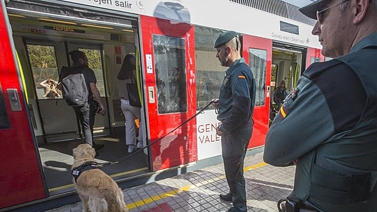 Investigan a una madre por secuestrar a su hija en Valencia