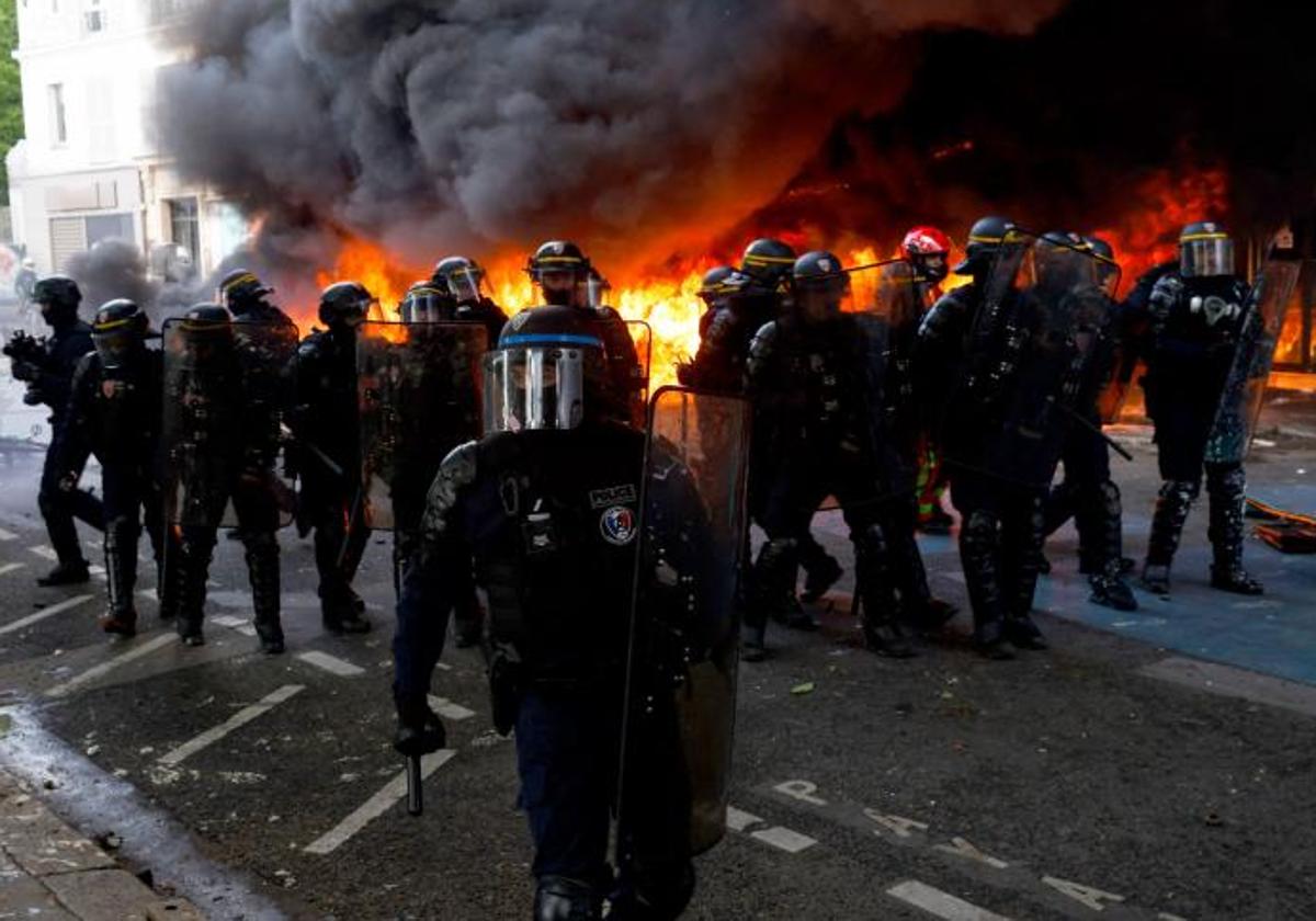 Francia convierte el Primero de Mayo en una protesta contra la reforma de las pensiones