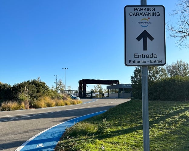 Camino al área de autocaravanas de PortAventura