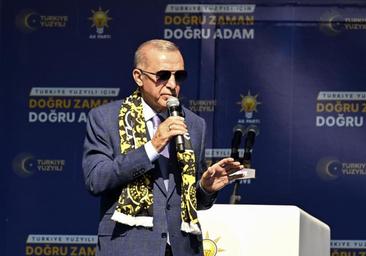 Las encuestas apuntan a una victoria ajustada de la oposición a Erdogan