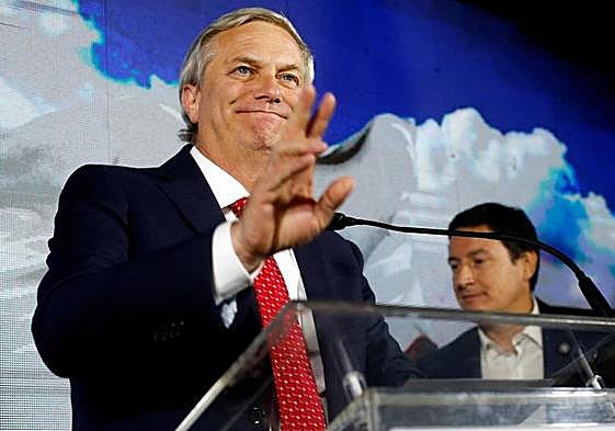 Kast celebra el triunfo de sus postulados en la consulta.