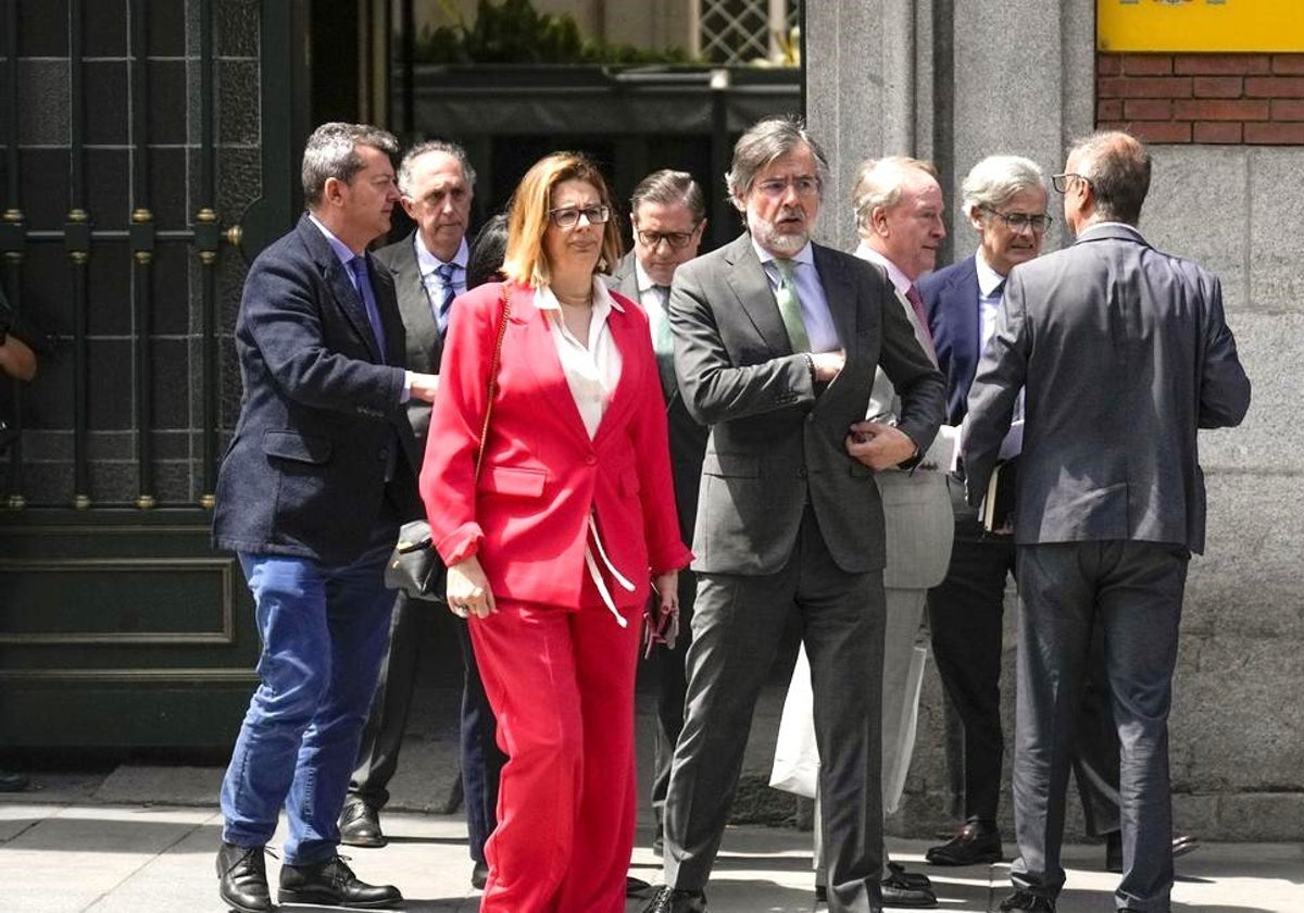 Representantes de las asociaciones de jueces y fiscales presentes en la mesa de retribuciones.