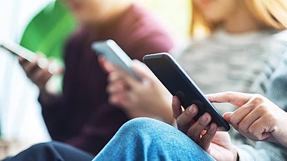 Adolescentes y redes sociales: pros y contras